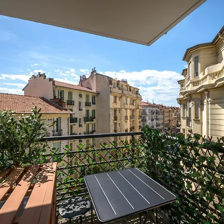 Appartamento Stunning & Bright - 2 Bedrooms - Parking Wifi/ac Nizza