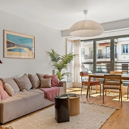 Appartamento Stunning & Bright - 2 Bedrooms - Parking Wifi/ac *